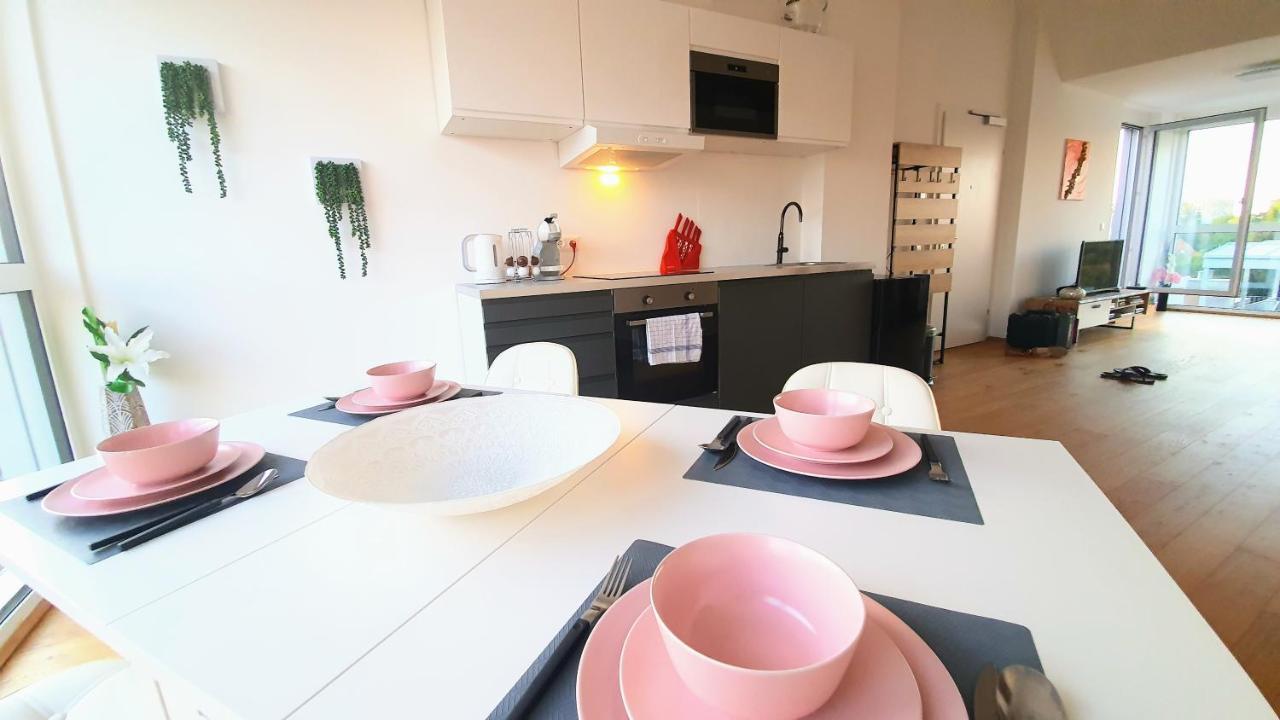 Rooftop Terrace, Free Garage Parking And Pool! Vienne Extérieur photo